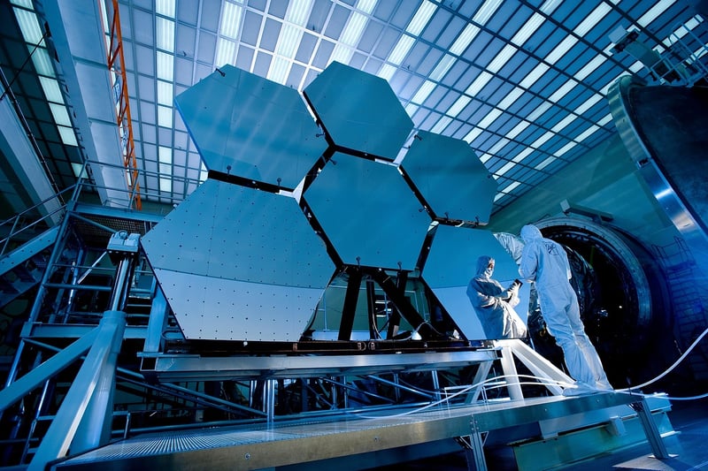 Telescope scanning galaxies